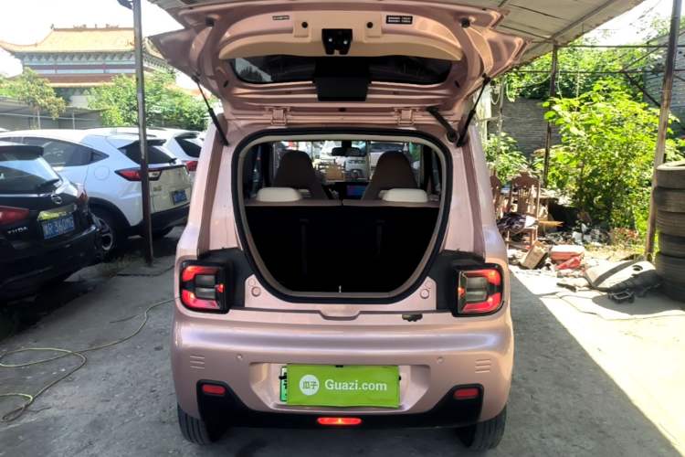 Used Geely Galaxy Panda 2023 Panda Mini 200km Endurance Bear Trunk