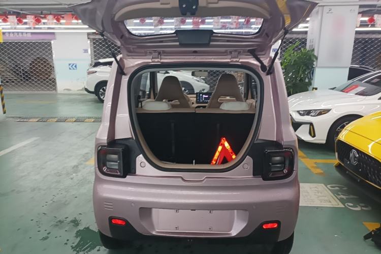 Used Geely Galaxy Panda 2023 Panda Mini 200km Endurance Bear Trunk