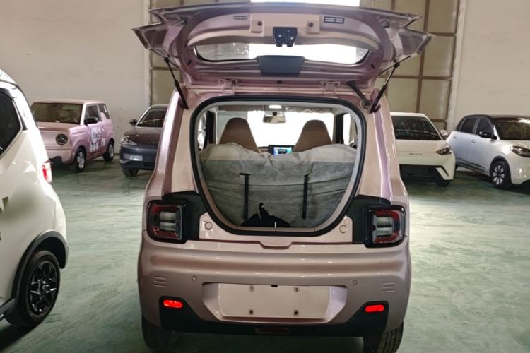 Used Geely Galaxy Panda 2023 Panda Mini 200km Endurance Bear Trunk