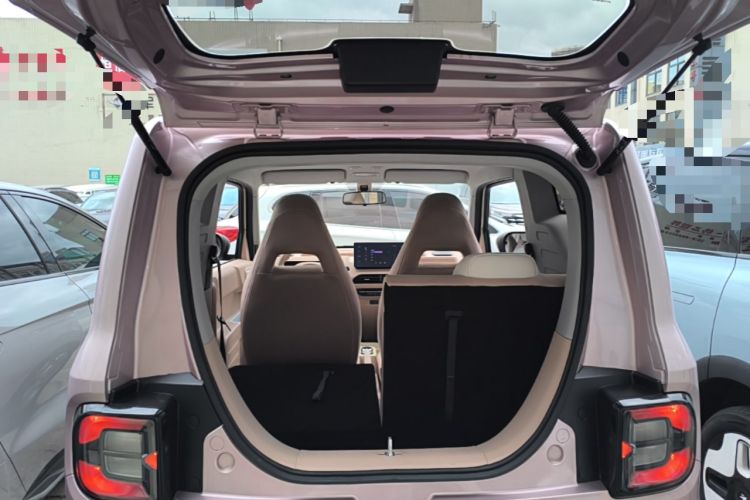 Used Geely Galaxy Panda 2023 Panda Mini 200km Endurance Bear Trunk