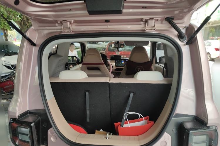 Used Geely Galaxy Panda 2023 Panda Mini 200km Endurance Bear Trunk