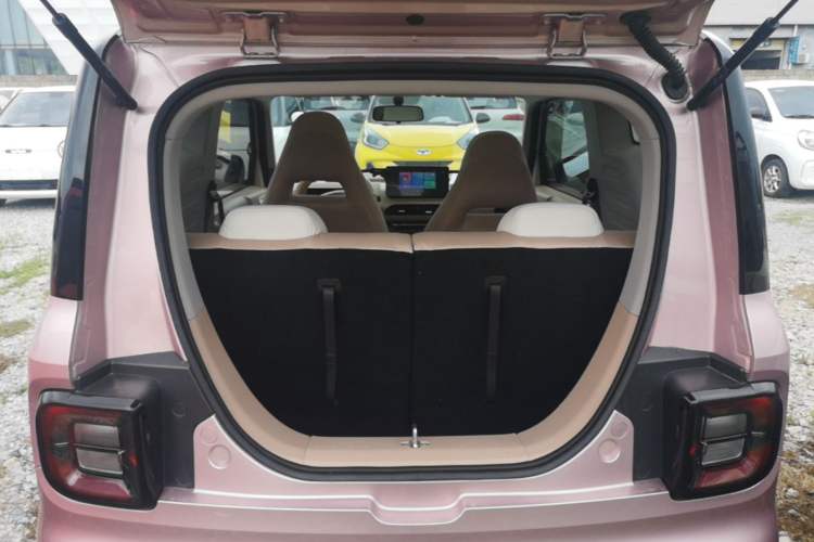 Used Geely Galaxy Panda 2023 Panda Mini 200km Dynamic Bear Trunk