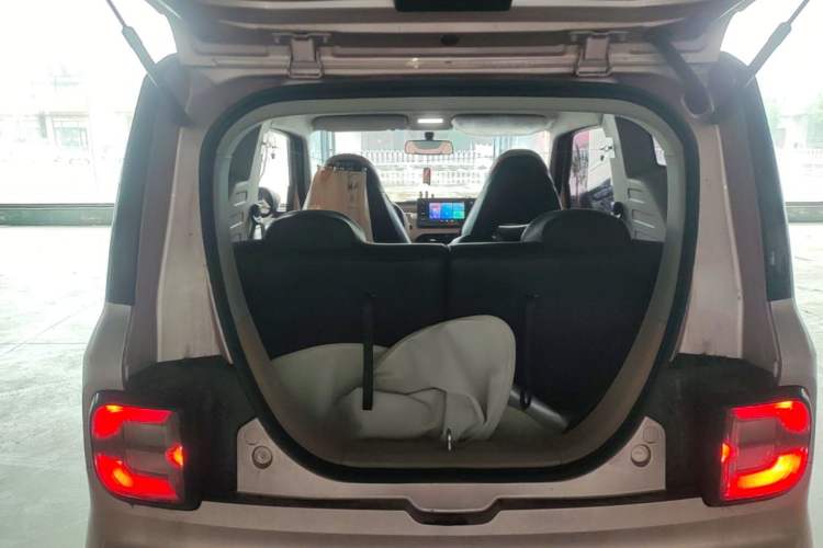 Used Geely Galaxy Panda 2023 Panda Mini 200km Dynamic Bear Trunk