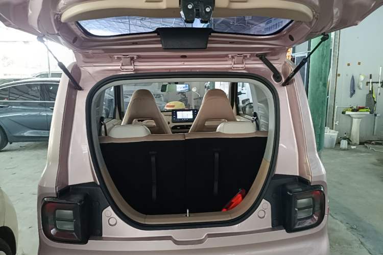Used Geely Galaxy Panda 2023 Panda Mini 200km Endurance Bear Trunk
