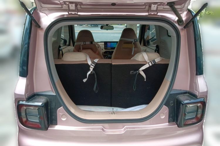 Used Geely Galaxy Panda 2023 Panda Mini 200km Endurance Bear Trunk