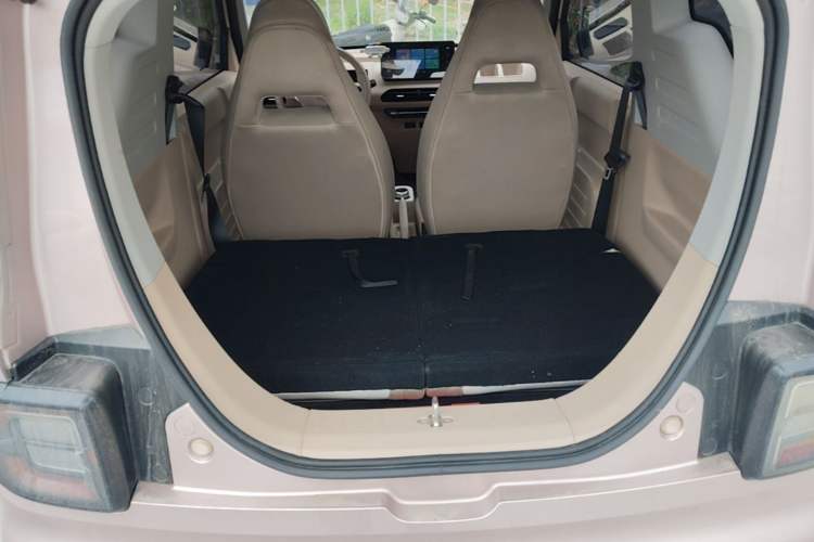 Used Geely Galaxy Panda 2023 Panda Mini 200km Endurance Bear Trunk