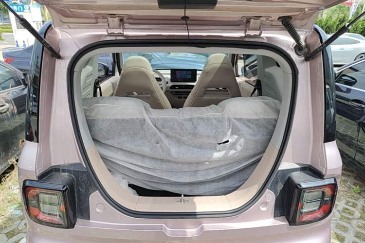Used Geely Galaxy Panda 2023 Panda Mini 200km Dynamic Bear Trunk