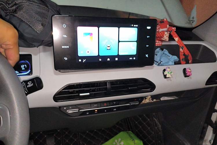 Used Geely Galaxy Panda 2023 Panda Mini 200km Endurance Bear Audio And AC Panel