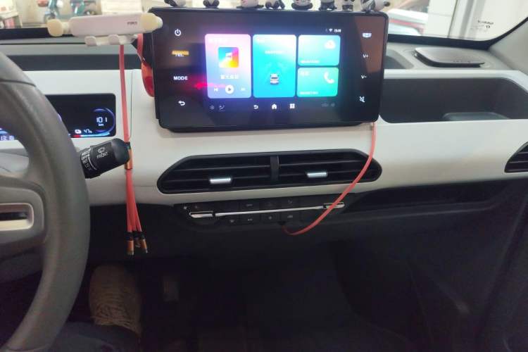 Used Geely Galaxy Panda 2023 Panda Mini 200km Dynamic Bear Audio And AC Panel