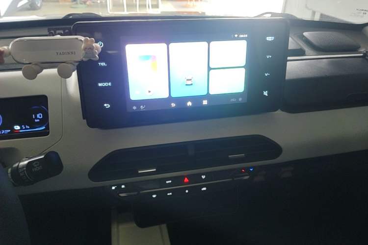 Used Geely Galaxy Panda 2023 Panda Mini 200km Endurance Bear Audio And AC Panel