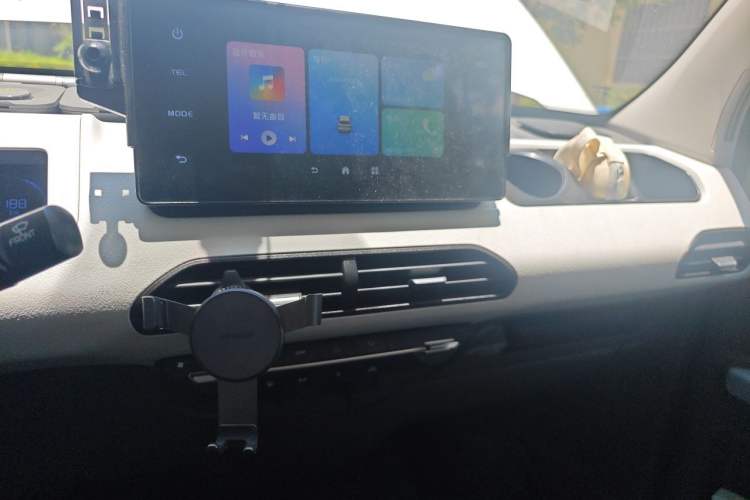 Used Geely Galaxy Panda 2023 Panda Mini 200km Endurance Bear Audio And AC Panel