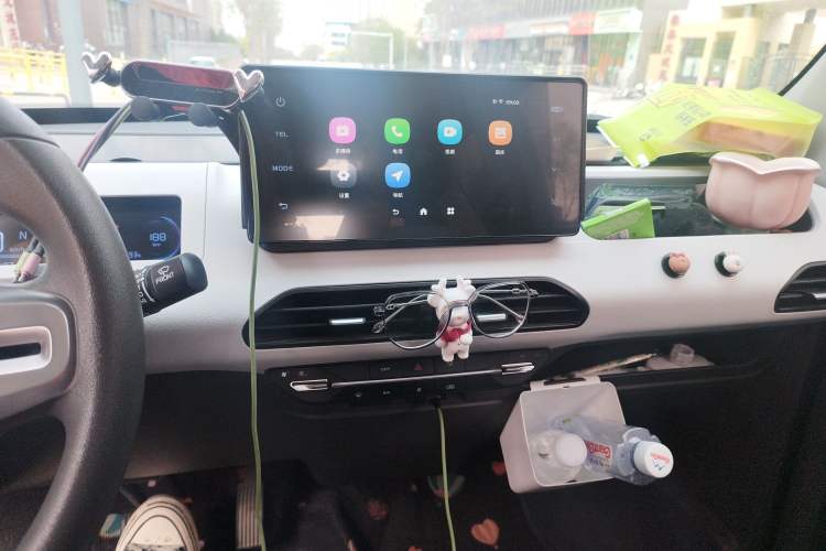 Used Geely Galaxy Panda 2023 Panda Mini 200km Endurance Bear Audio And AC Panel