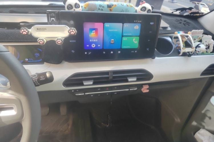Used Geely Galaxy Panda 2023 Panda Mini 200km Dynamic Bear Audio And AC Panel