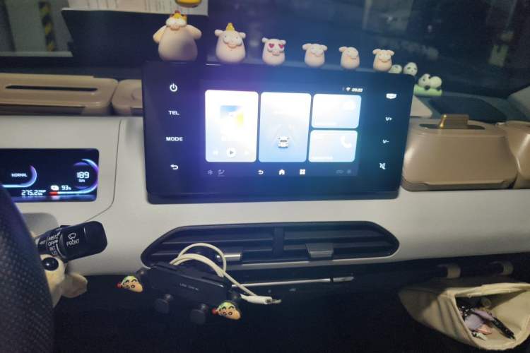 Used Geely Galaxy Panda 2023 Panda Mini 200km Endurance Bear Audio And AC Panel