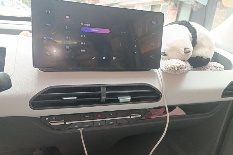 Used Geely Galaxy Panda 2023 Panda Mini 200km Endurance Bear Audio And AC Panel