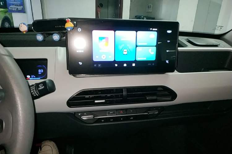 Used Geely Galaxy Panda 2023 Panda Mini 200km Dynamic Bear Audio And AC Panel