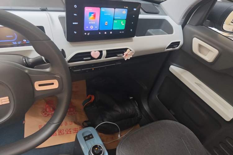 Used Geely Galaxy Panda 2023 Panda Mini 200km Endurance Bear Audio And AC Panel