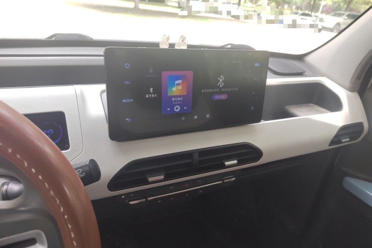 Used Geely Galaxy Panda 2023 Panda Mini 200km Endurance Bear Audio And AC Panel