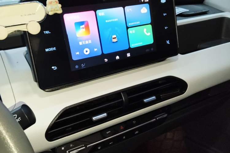 Used Geely Galaxy Panda 2023 Panda Mini 200km Endurance Bear Audio And AC Panel