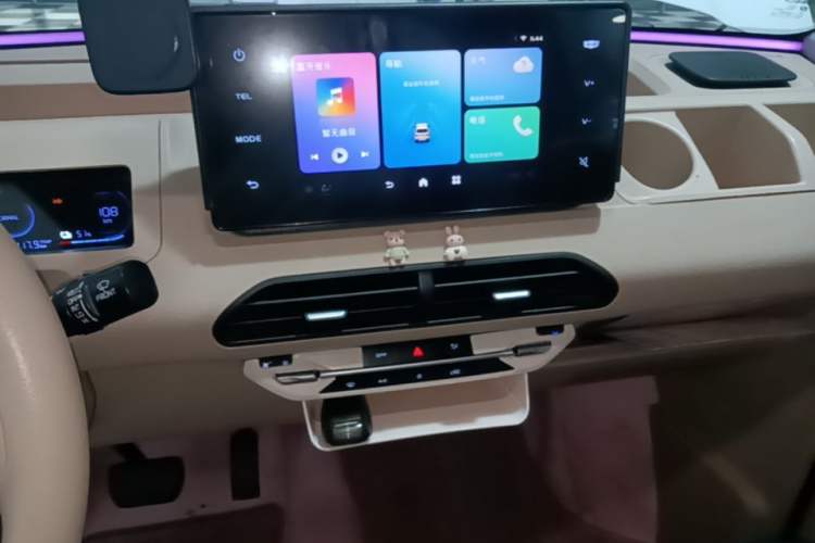 Used Geely Galaxy Panda 2023 Panda Mini 200km Dynamic Bear Audio And AC Panel