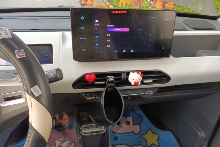 Used Geely Galaxy Panda 2023 Panda Mini 200km Endurance Bear Audio And AC Panel