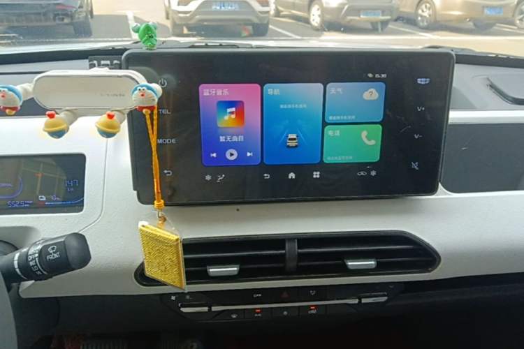 Used Geely Galaxy Panda 2023 Panda Mini 200km Endurance Bear Audio And AC Panel