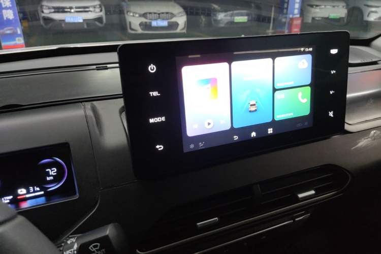 Used Geely Galaxy Panda 2023 Panda Mini 200km Endurance Bear Audio And AC Panel