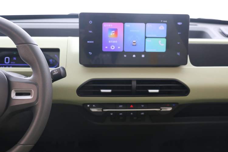 Used Geely Galaxy Panda 2023 Panda Mini New Year Edition Treasure Bear Audio And AC Panel