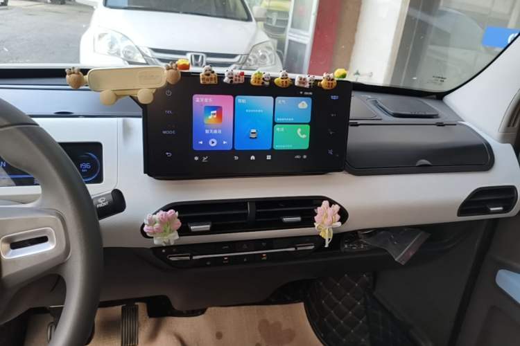Used Geely Galaxy Panda 2023 Panda Mini 200km Dynamic Bear Audio And AC Panel