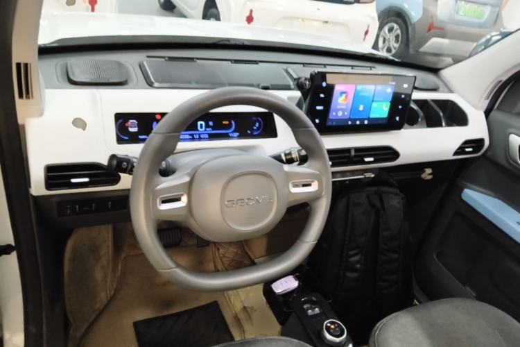 Used Geely Galaxy Panda 2023 Panda Mini 200km Endurance Bear Center Console