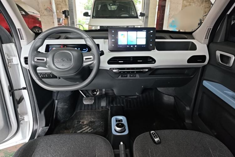 Used Geely Galaxy Panda 2023 Panda Mini 200km Endurance Bear Center Console