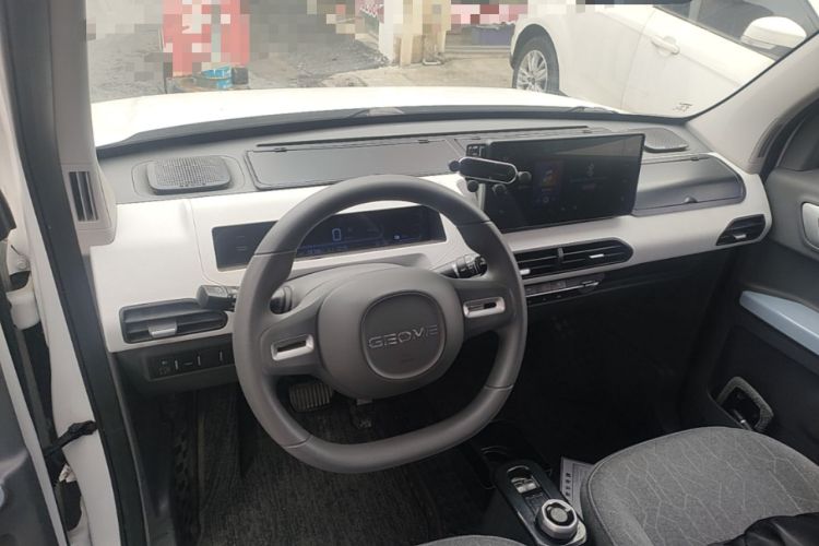 Used Geely Galaxy Panda 2023 Panda Mini 120km Super Cute Bear Center Console