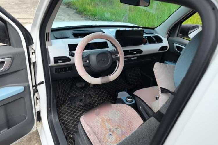 Used Geely Galaxy Panda 2023 Panda Mini 120km Super Cute Bear Center Console