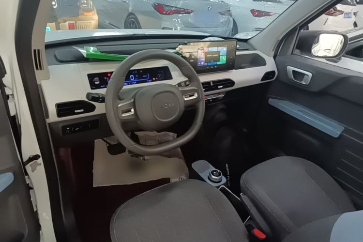 Used Geely Galaxy Panda 2023 Panda Mini 200km Endurance Bear Center Console