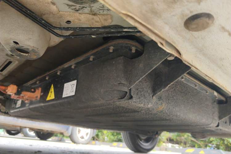 Used Geely Galaxy Panda 2023 Panda Mini 200km Endurance Bear Chassis Front Left