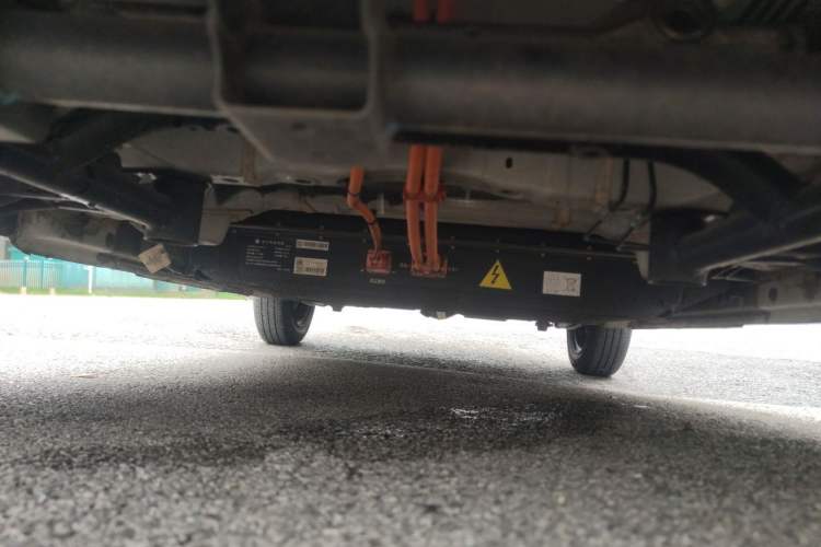 Used Geely Galaxy Panda 2023 Panda Mini 200km Endurance Bear Chassis Front