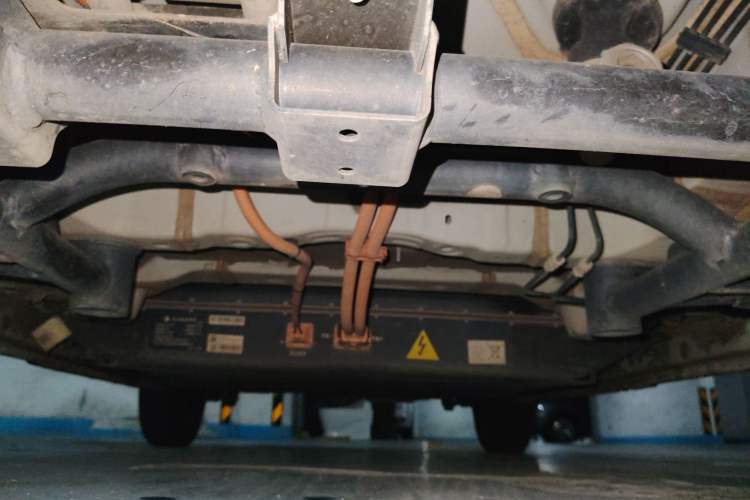 Used Geely Galaxy Panda 2023 Panda Mini 200km Endurance Bear Chassis Front