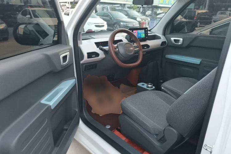 Used Geely Galaxy Panda 2023 Panda Mini 120km Cute Bear Driver Seat