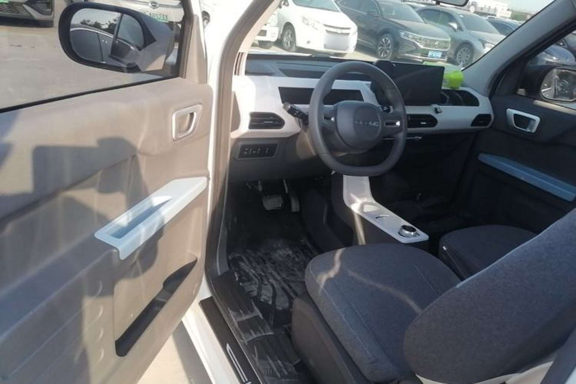 Used Geely Galaxy Panda 2023 Panda Mini 200km Dynamic Bear Driver Seat