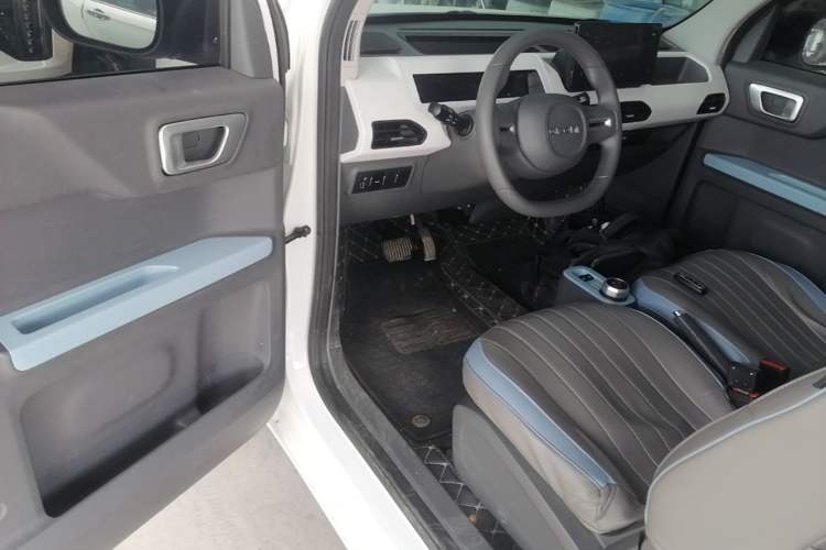 Used Geely Galaxy Panda 2023 Panda Mini 200km Dynamic Bear Driver Seat