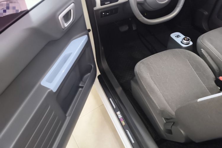 Used Geely Galaxy Panda 2023 Panda Mini 200km Endurance Bear Driver Seat