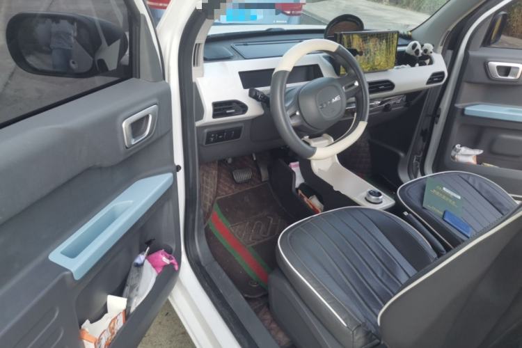 Used Geely Galaxy Panda 2023 Panda Mini 200km Endurance Bear Driver Seat