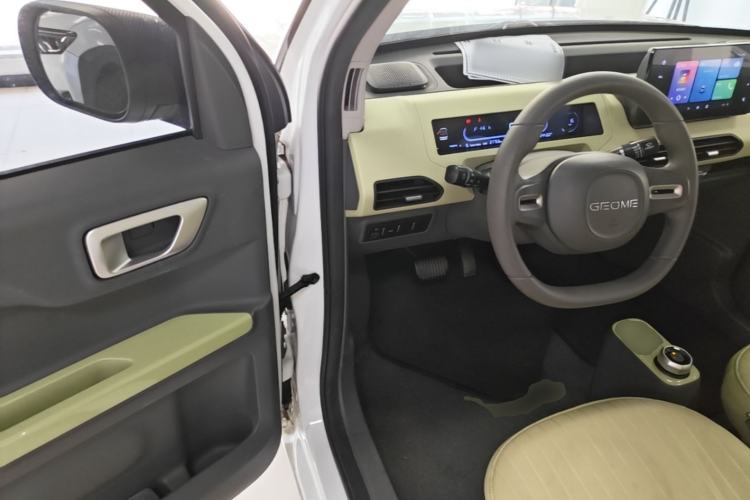 Used Geely Galaxy Panda 2023 Panda Mini 200km Dynamic Bear Driver Seat