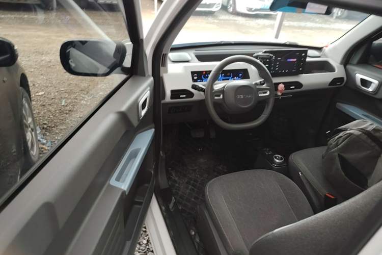 Used Geely Galaxy Panda 2023 Panda Mini 200km Little Yellow Duck Limited Edition — Happy as Can Be Driver Seat