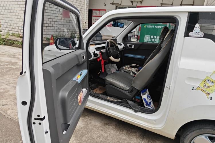Used Geely Galaxy Panda 2023 Panda Mini 200km Endurance Bear Driver Seat