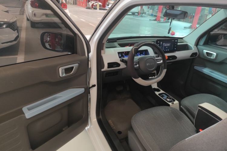 Used Geely Galaxy Panda 2023 Panda Mini 200km Endurance Bear Driver Seat
