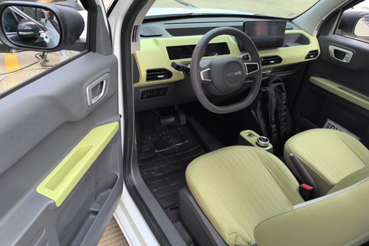 Used Geely Galaxy Panda 2023 Panda Mini 200km Dynamic Bear Driver Seat
