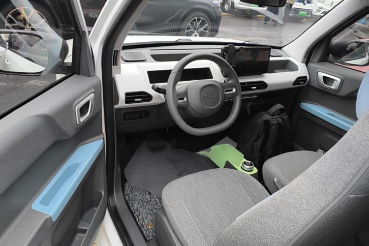 Used Geely Galaxy Panda 2023 Panda Mini 200km Endurance Bear Driver Seat