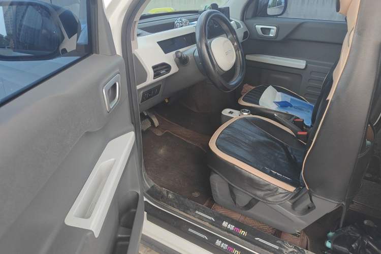 Used Geely Galaxy Panda 2023 Panda Mini 200km Endurance Bear Driver Seat