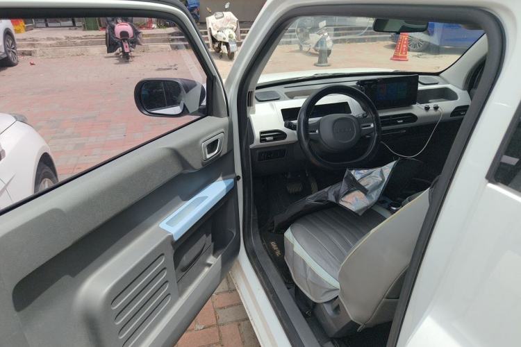 Used Geely Galaxy Panda 2023 Panda Mini 200km Endurance Bear Driver Seat